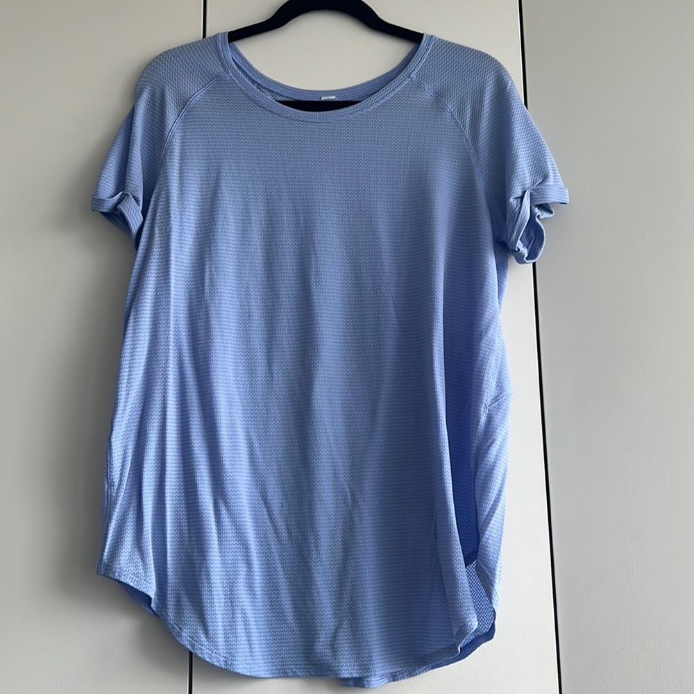 Sky blue Lululemon top